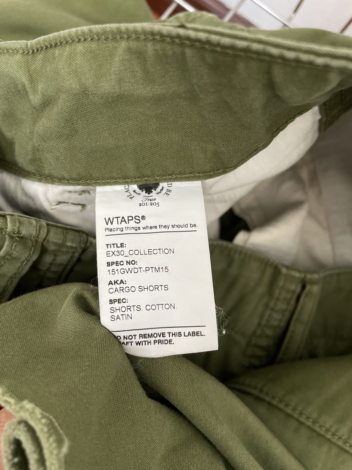 WTAPS 15SS Olive Cargo Shorts — back