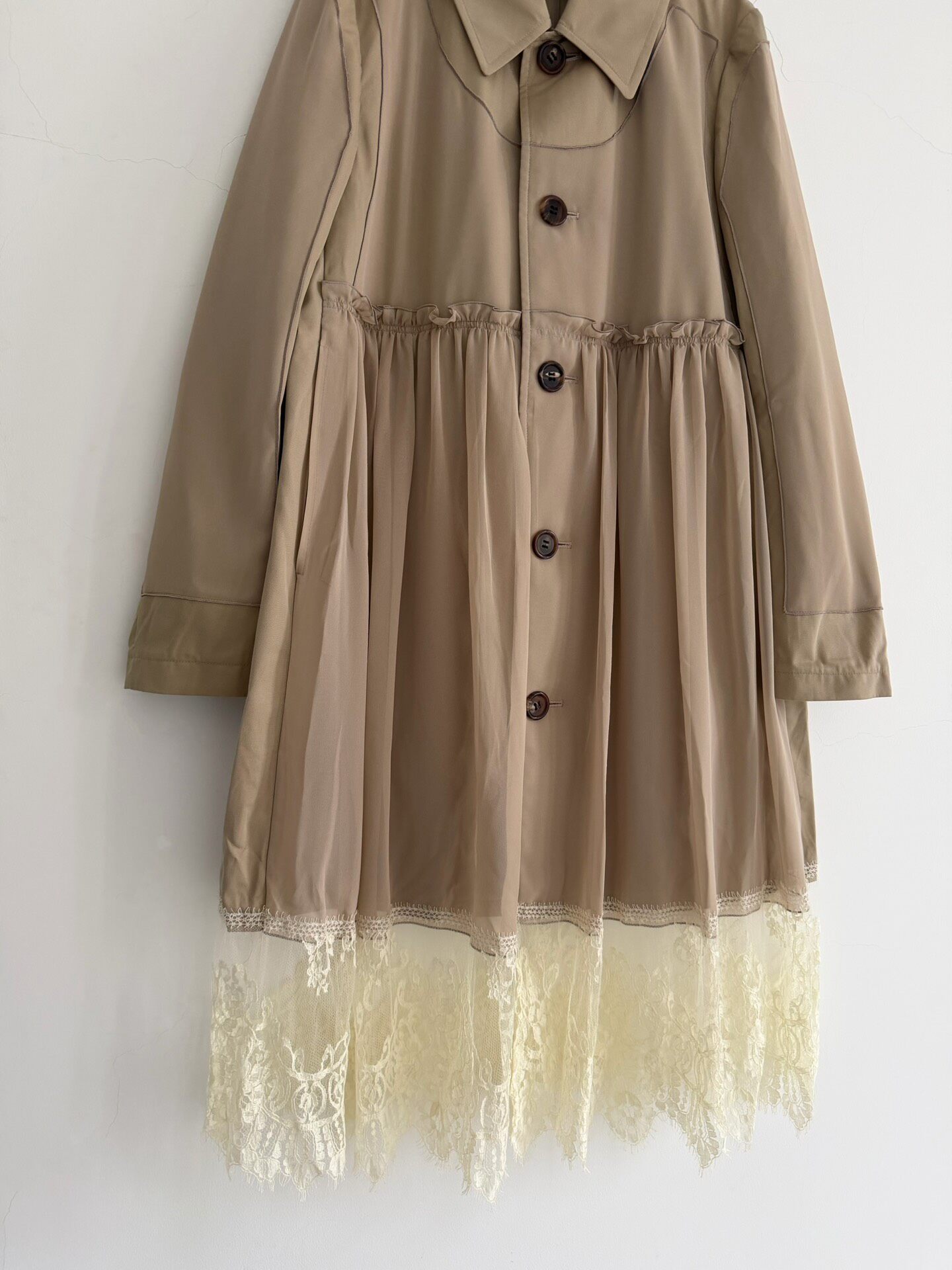 Undercover Lace Hem Trench Coat — detail
