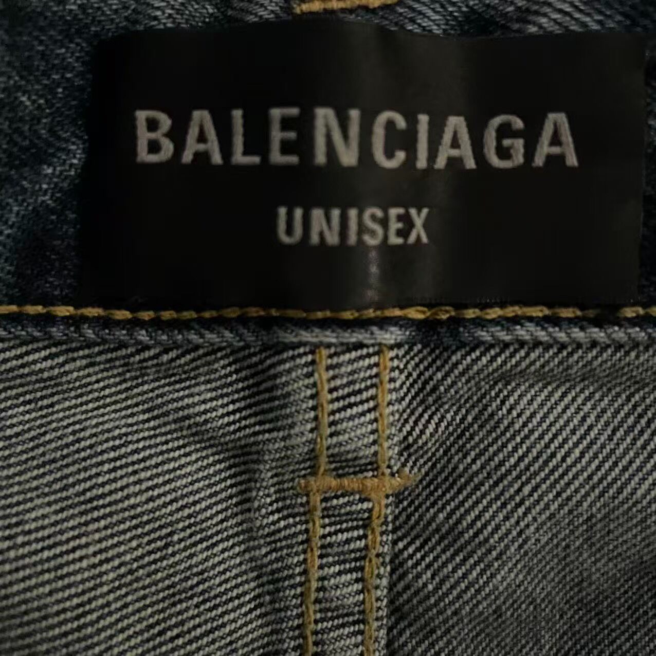 Balenciaga 23FW Mud Wash Double Knee Jeans — detail