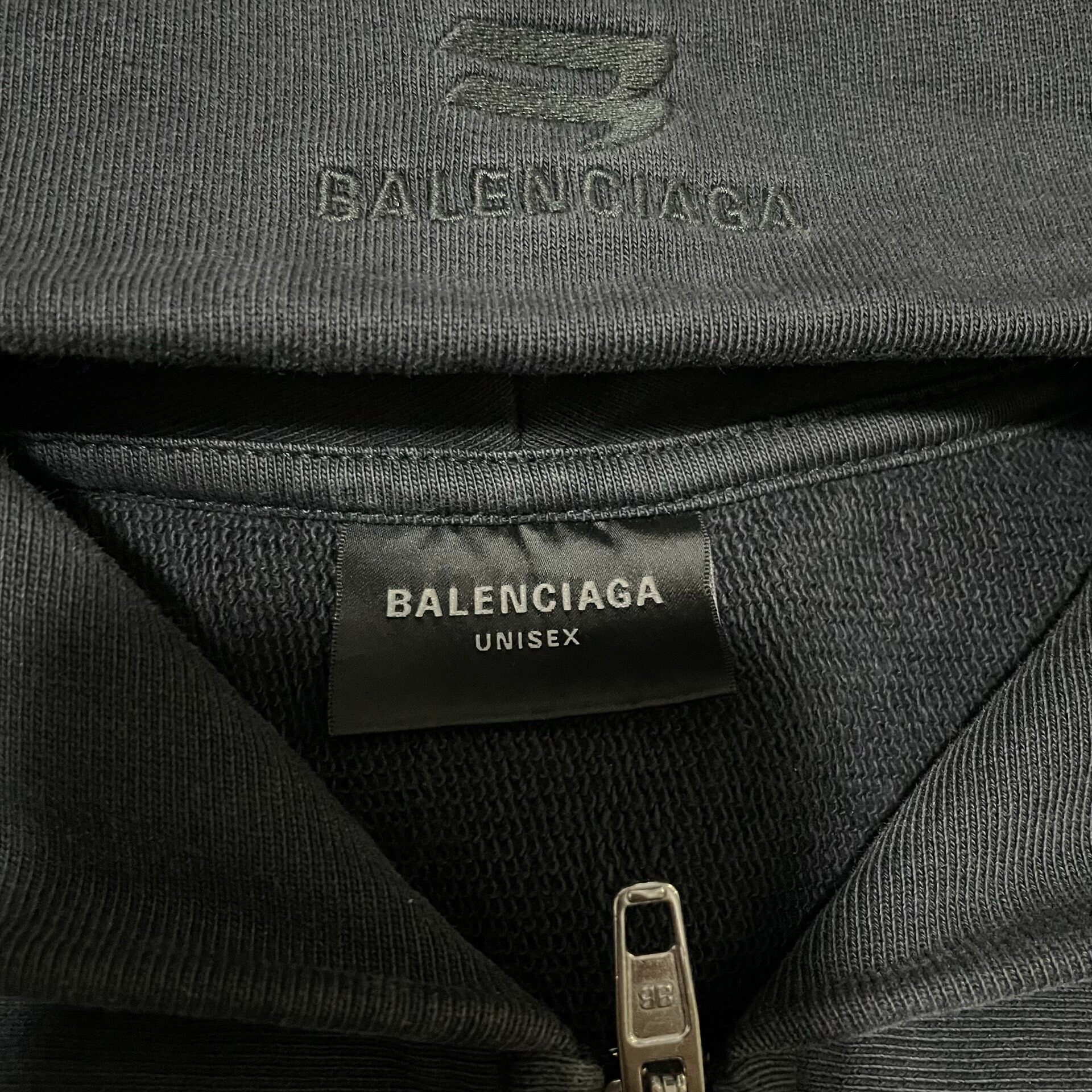 Balenciaga 23SS Zip-Up Hoodie — detail