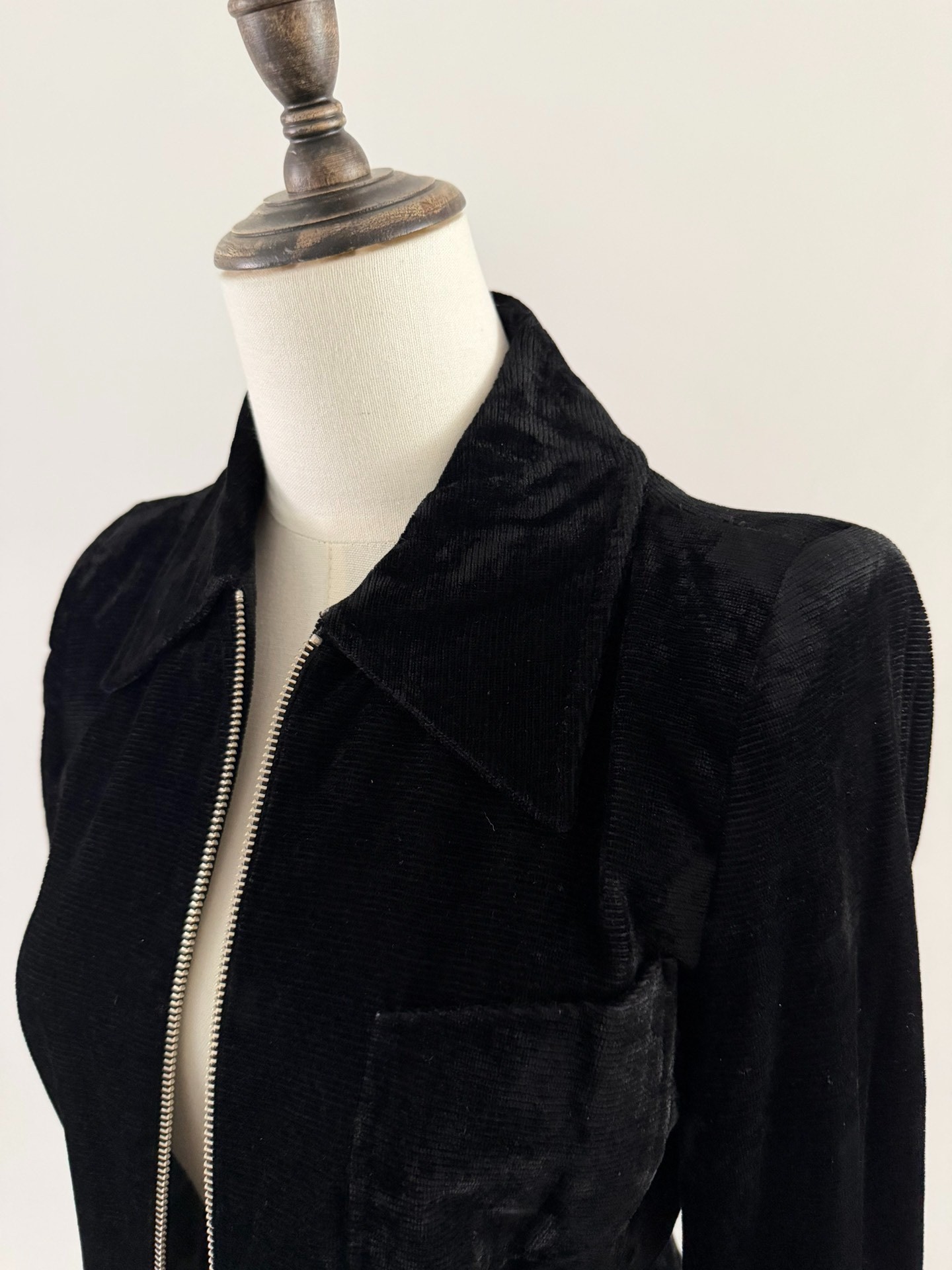 Ann Demeulemeester Cropped Velvet Jacket — front