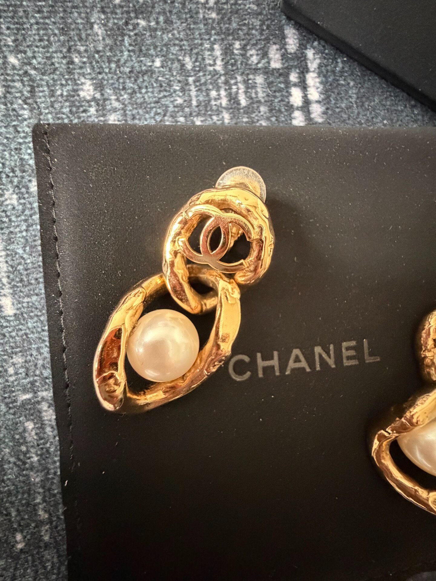 Chanel 20C Gold Double C Pearl Clip Earrings — detail