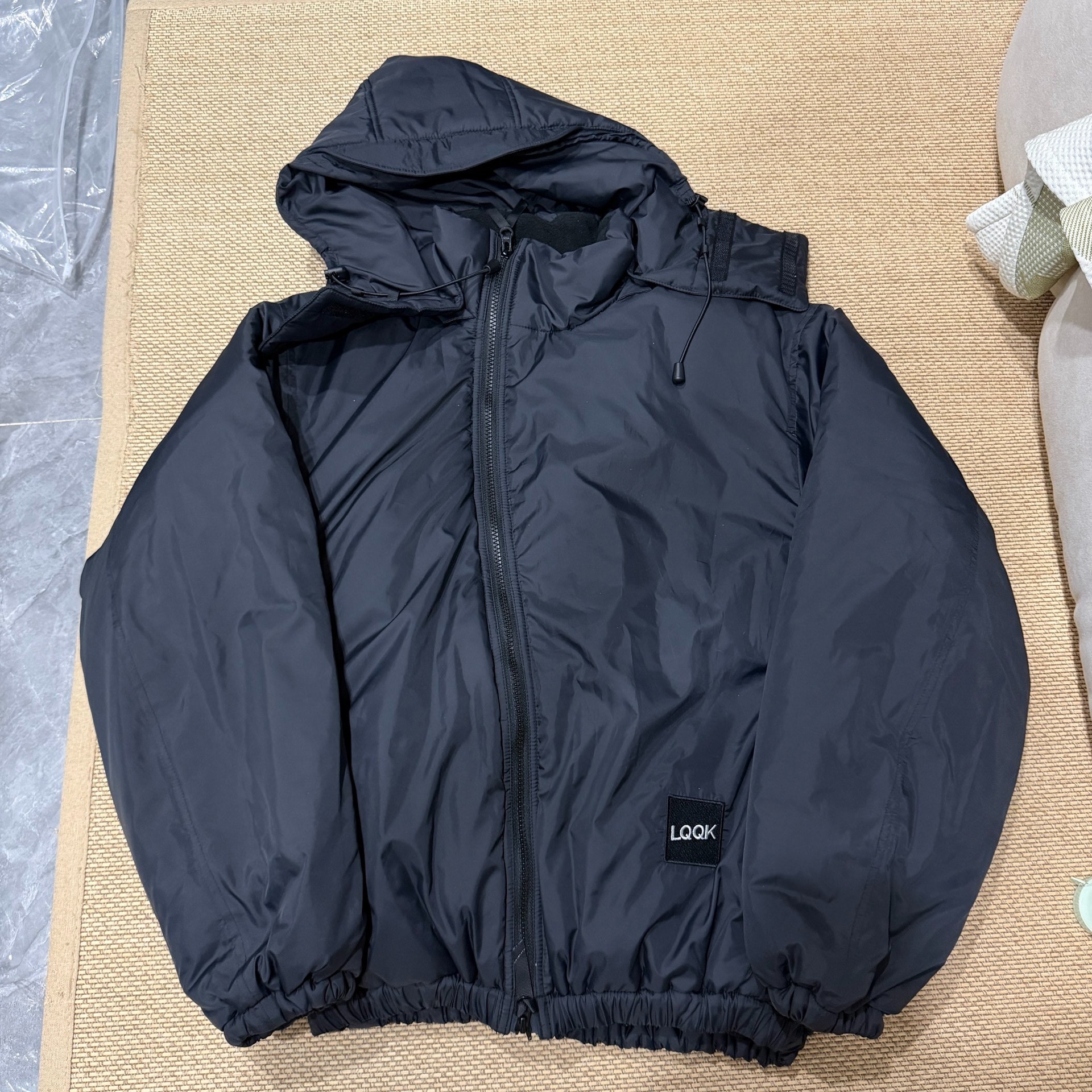 LQQK Lightweight Padded Jacket — detail